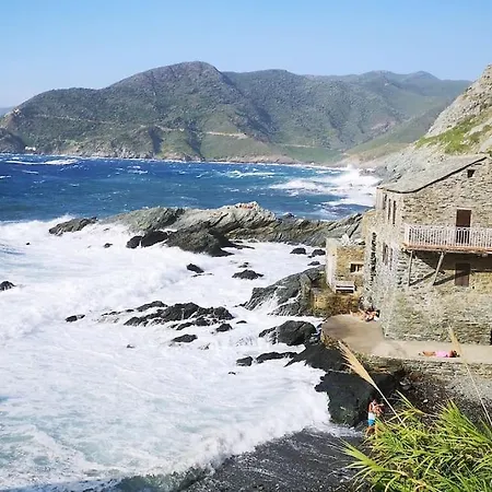 Waterfront Authentic Corsican House *