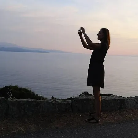 Semesterbostad Waterfront Authentic Corsican House *