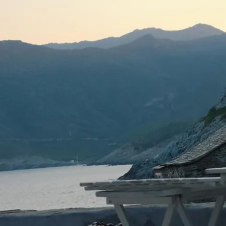 Waterfront Authentic Corsican House *