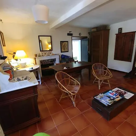 Waterfront Authentic Corsican House Nyaraló *