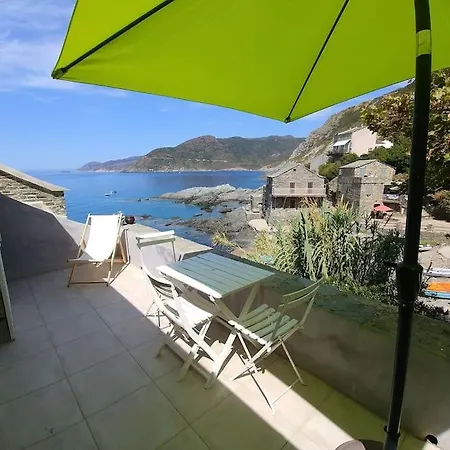 Nyaraló Waterfront Authentic Corsican House