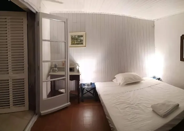Waterfront Authentic Corsican House Дом отдыха