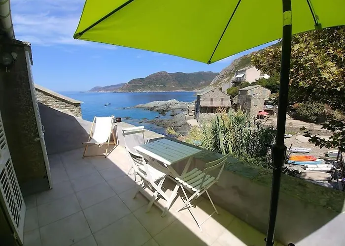 Дом отдыха Waterfront Authentic Corsican House